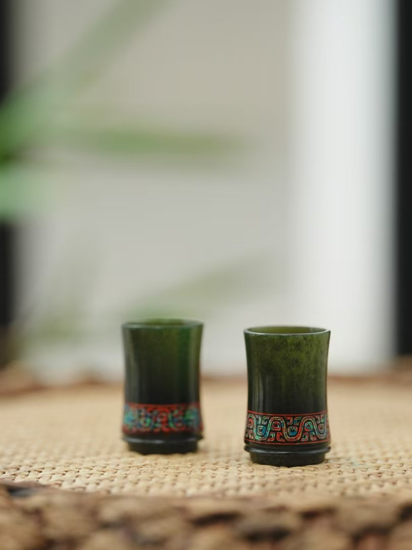 Green Jade Bamboo Cup with Lacquer Inlay