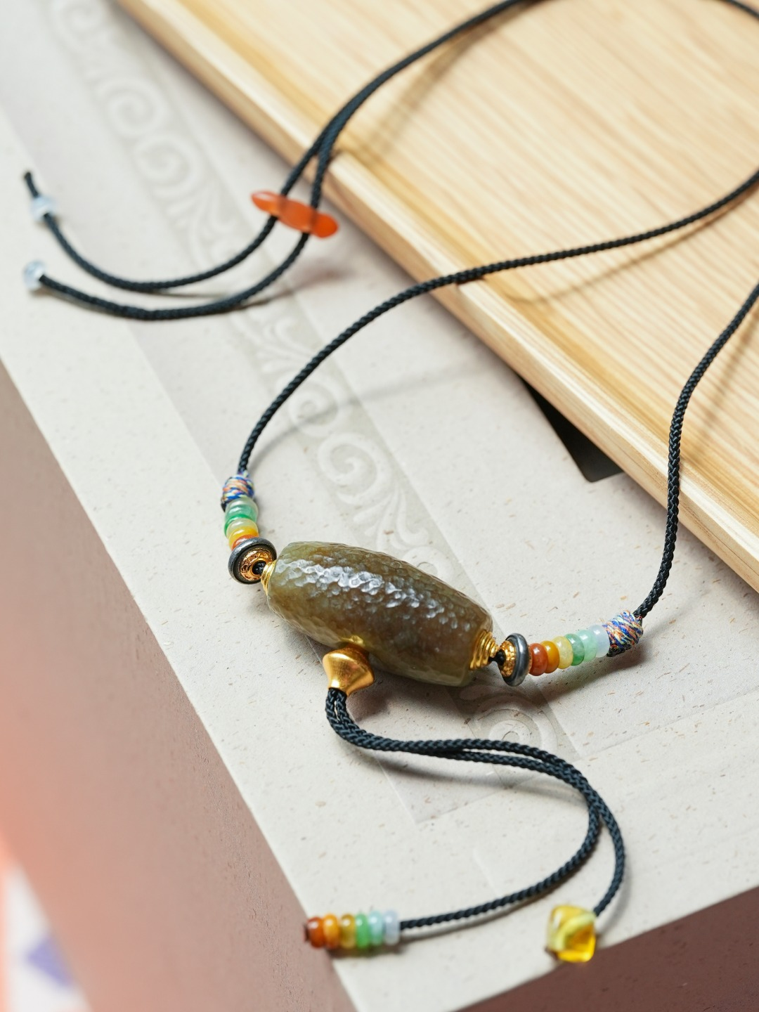 Jade Lezi Collar Necklace